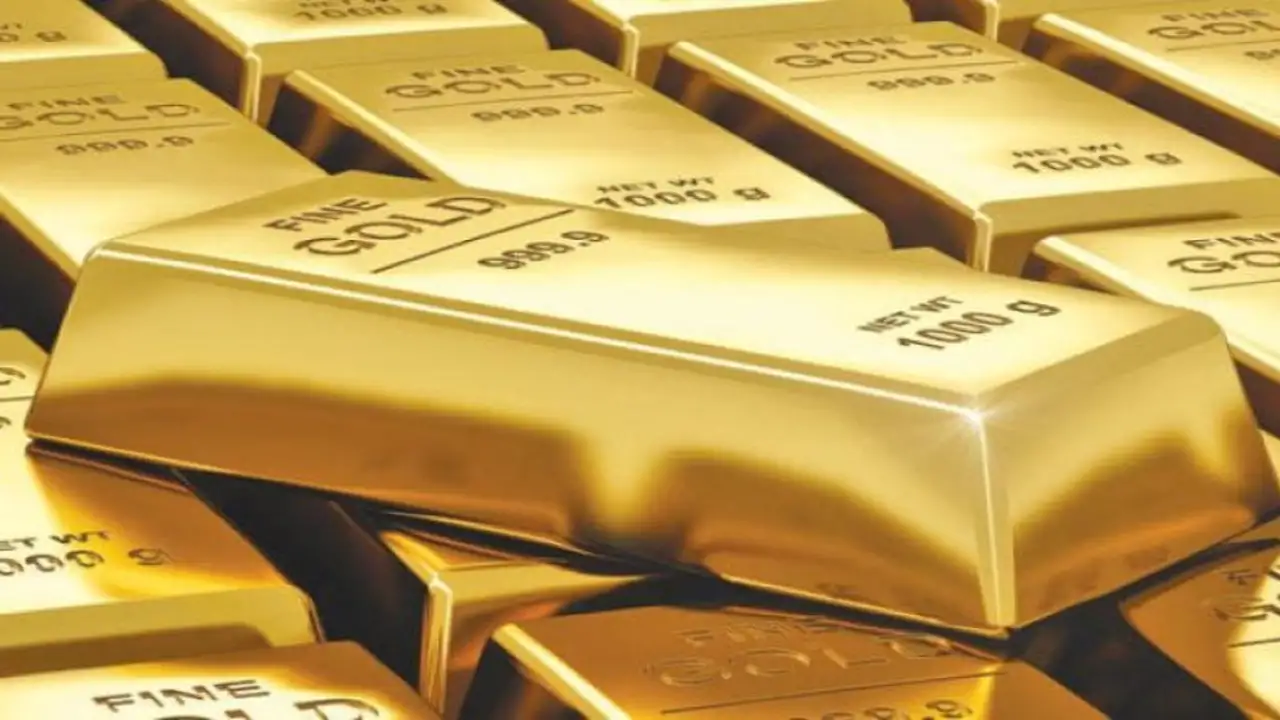 الذهب يسجل أدنى مستوى في أربعة أشهر بعد هبوط سعره بنسبة 6%